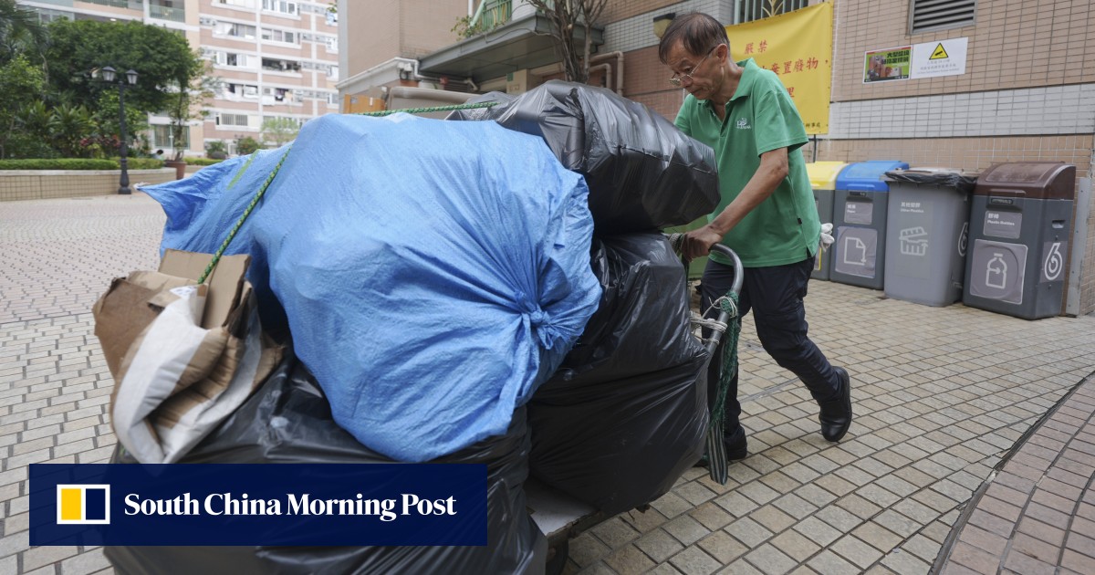 Sebagian besar warga Hong Kong dalam uji coba pengisian limbah mengatakan skema adalah ‘gangguan’, kata kepala lingkungan